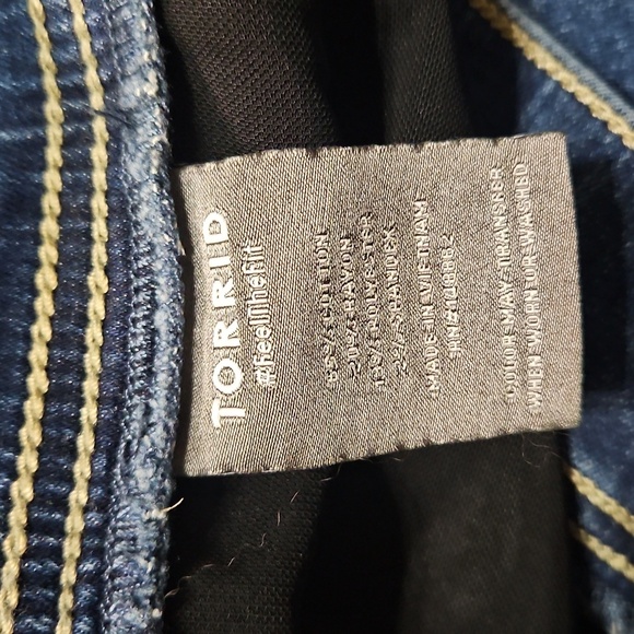 Torrid Jeans - Picture 13 of 15